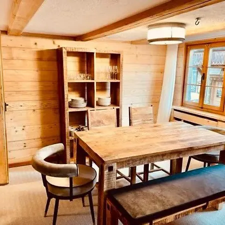 Charming Promenade Palace View 160m2 Apartment Gstaad