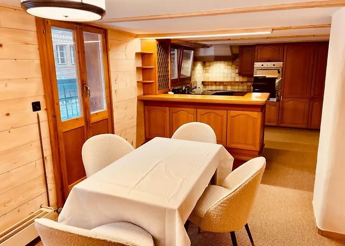 Charming Promenade Palace View 160m2 *