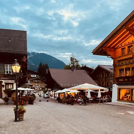 Lägenhet Charming Promenade Palace View 160m2 Gstaad