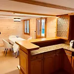 شقة Charming Promenade Palace View 160m2
