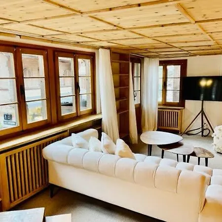 Charming Promenade Palace View 160m2 Apartmán